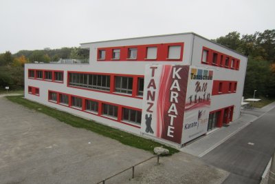 Neubau einer Tanzschule und Karate