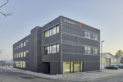 Bürogebäude mit Lagerhalle in LE-Stetten