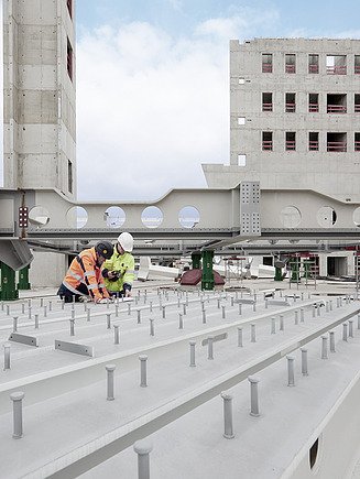 Here is a short description of the picture.