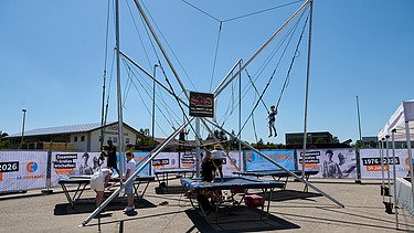 Bungee-Trampolin Familientag