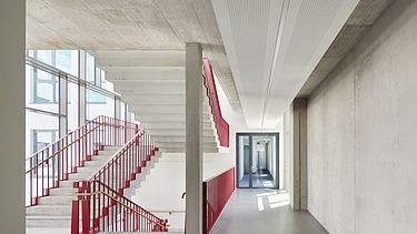 Foto Flurbereich mit Treppenhaus