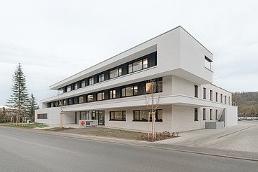 Bild von einer Rettungswache im Herbst