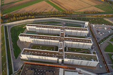 Drohnenaufnahme Gesamtkomplex mit 3 Gebäuden