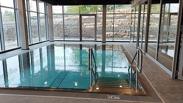 Foto eines Reha-Schwimmbecken