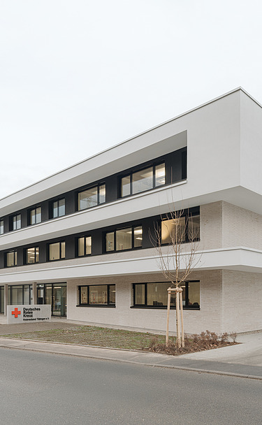 Bild von einer Rettungswache im Herbst