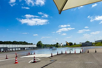 Hier steht eine kurze Beschreibung des Bildes.