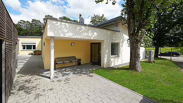 Foto von Gebäudeeingang