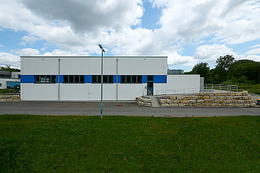 Bild Frontansicht außen Klärwerk