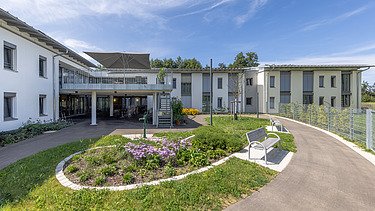 Foto vom Eingangsbereich von außen