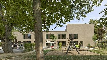 Foto von außen Gebäudeecke
