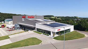 Drohnenaufnahme Gebäude mit Lagerhalle