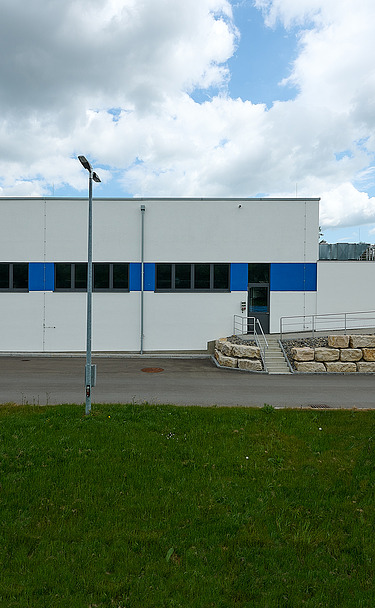 Bild Frontansicht außen Klärwerk