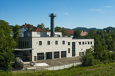 Bild Frontansicht außen Heizwerk