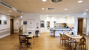 Foto Gemeinschaftsküche mit Essbereich